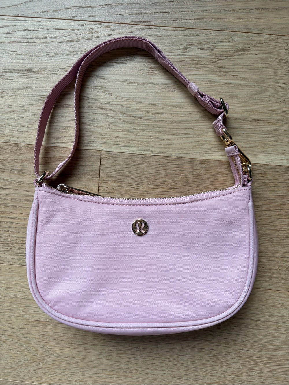 Lululemon pink city essentials mini purse